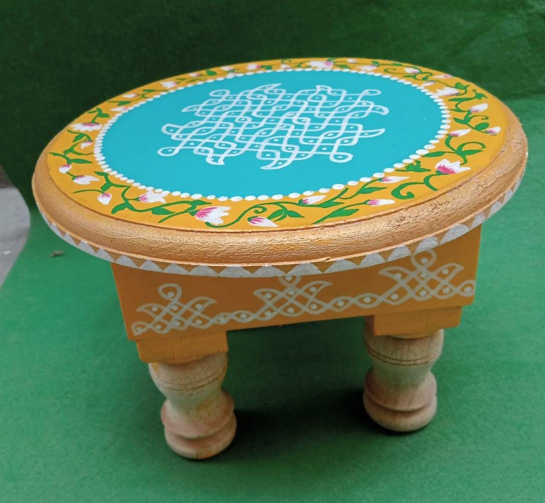 Round pooja stool/chowki