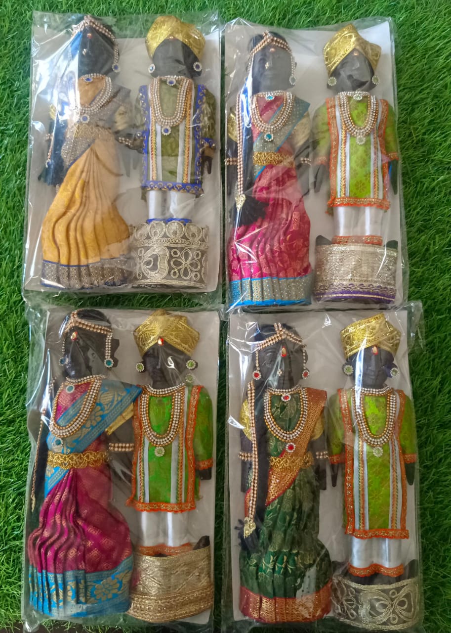 Decorated Marapachi dolls for golu