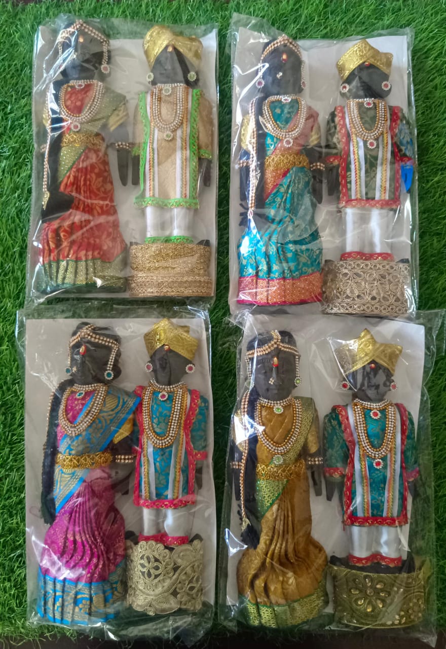 Decorated Marapachi dolls for golu