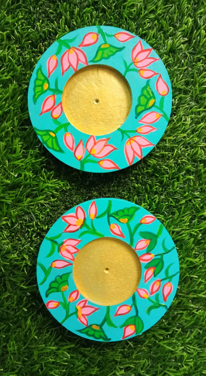 Round Single Slit Diya Holders