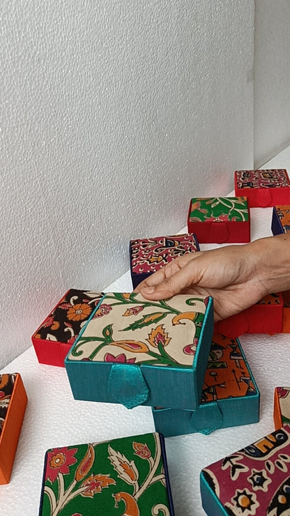 Gift boxes with kalamkari top