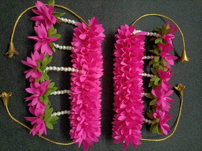 Flower strings for lamp decoration.