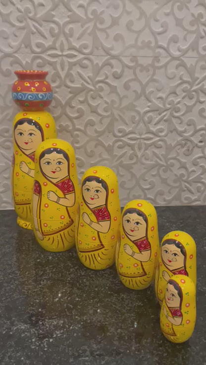 Stacking dolls