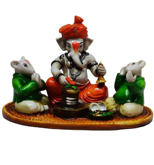 Worshipping Ganesha