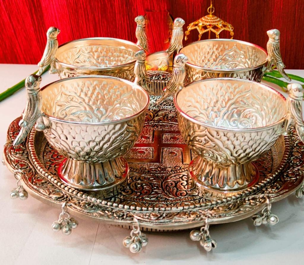 Serving tray with bowl set