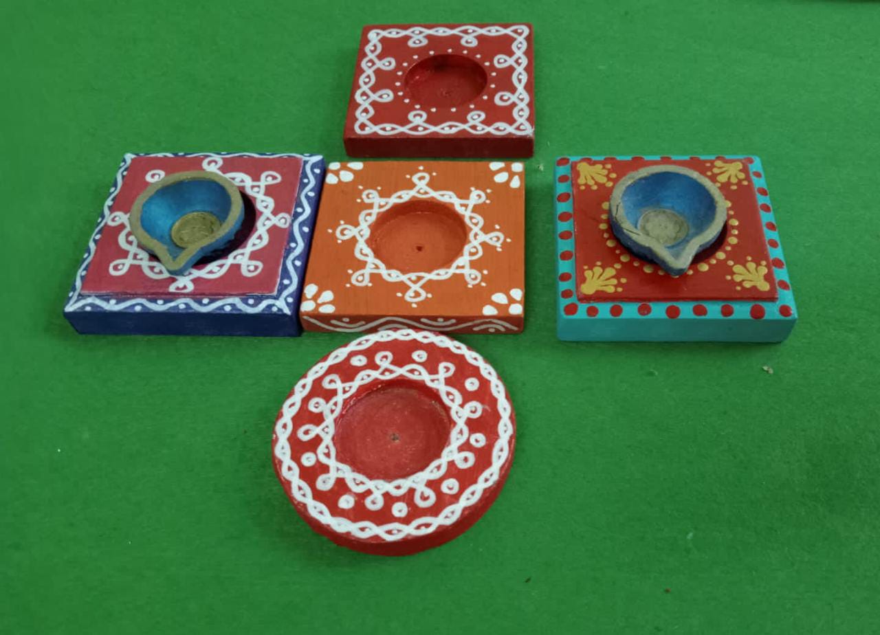 Single Diya Stand