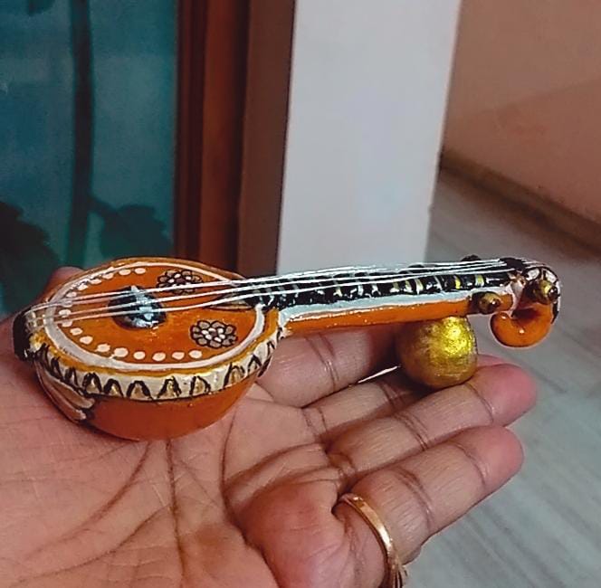 Miniature Veena